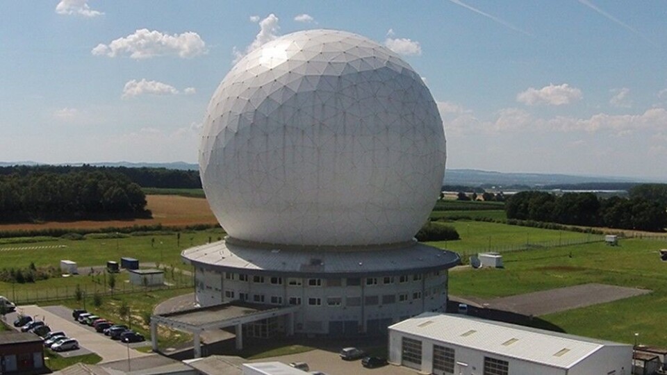 Forskningsradaren ved Fraunhofer utenfor Bonn i Tyskland. (Foto: Fraunhofer FHR)