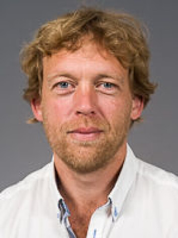 Vegard Bruun Bratholm Wyller er ganske lei av ensporede årsaksforklaringer. Tilgjengelige forskningsresultater tilsier at ME dreier seg om et samvirke av mange ting, mener han. (Foto: UiO) Vegard Bruun Bratholm Wyller er ganske lei av ensporede årsaksforklaringer. Tilgjengelige forskningsresultater tilsier at ME dreier seg om et samvirke av mange ting, mener han. (Foto: UiO)