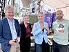Fra venstre Bjørn Engaas i Sparebankstiftelsen Nøtterøy-Tønsberg, forsker Kjersti Røsvik, prosjektleder Vibeke Krane og daglig leder Thomas Fjeldstad i Rocket-Man.