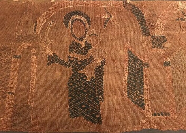 Jomfru Maria med Jesusbarnet. (Foto: Idun Haugan / NTNU Vitenskapsmuseet) Jomfru Maria med Jesusbarnet. (Foto: Idun Haugan / NTNU Vitenskapsmuseet)