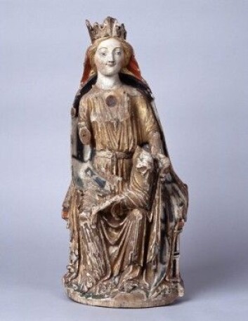 Grong-madonnaen er svært godt bevart med tanke på at hun er omlag 700 år. (Foto: Per Fredriksen / NTNU Vitenskapsmuseet) Grong-madonnaen er svært godt bevart med tanke på at hun er omlag 700 år. (Foto: Per Fredriksen / NTNU Vitenskapsmuseet)