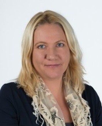 Statssekretær i departementet som har ansvaret for fylkessammenslåingene, Kristin Holm Jensen, vil ikke forskuttere hva de vil mene om navnet Vestlandet overfor Stortinget våren 2018, og heller ikke hvor tungt uttalelsen fra Språkrådet vil veie. (Foto: Torbjørn Tandberg) Statssekretær i departementet som har ansvaret for fylkessammenslåingene, Kristin Holm Jensen, vil ikke forskuttere hva de vil mene om navnet Vestlandet overfor Stortinget våren 2018, og heller ikke hvor tungt uttalelsen fra Språkrådet vil veie. (Foto: Torbjørn Tandberg)