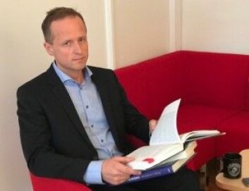 – Hvis du får et militærapparat som ut fra forskning eller annet går i opposisjon til de folkevalgte, kan det bli problematisk, mener Kjell Inge Bjerga, direktør ved Institutt for forsvarsstudier. (Foto: Siw Ellen Jakobsen) – Hvis du får et militærapparat som ut fra forskning eller annet går i opposisjon til de folkevalgte, kan det bli problematisk, mener Kjell Inge Bjerga, direktør ved Institutt for forsvarsstudier. (Foto: Siw Ellen Jakobsen)