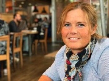 Nina Rones, forsker ved Forsvarets forskningsinstitutt, synes det er merkelige at forskningen på kvinner i Forsvaret trappes ned, samtidig som kjønn er blitt viktigere for det norske forsvaret enn noen gang. Da hun begynte å forske på kjønn i Forsvaret for snart ti år siden, var politikerne interessert i forskningen hennes. Men så fort allmenn verneplikt for kvinner ble innført, endret det seg. (Foto: Siw Ellen Jakobsen) Nina Rones, forsker ved Forsvarets forskningsinstitutt, synes det er merkelige at forskningen på kvinner i Forsvaret trappes ned, samtidig som kjønn er blitt viktigere for det norske forsvaret enn noen gang. Da hun begynte å forske på kjønn i Forsvaret for snart ti år siden, var politikerne interessert i forskningen hennes. Men så fort allmenn verneplikt for kvinner ble innført, endret det seg. (Foto: Siw Ellen Jakobsen)