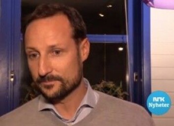 Kronprins Haakon forteller til NRK at Mette-Marits sykdom antakelig er lett å behandle, og at Kronprinsessen kan være bra igjen om noen dager. (Skjermdump fra NRK Nyheter) Kronprins Haakon forteller til NRK at Mette-Marits sykdom antakelig er lett å behandle, og at Kronprinsessen kan være bra igjen om noen dager. (Skjermdump fra NRK Nyheter)