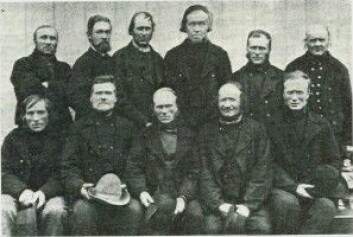 Slik så Selbu kommune sin fattigkommisjon ut i 1887. Fra 1864 hadde Selbu kommune i Trøndelag kunnet kreve inn fattigskatt sammen med inntektsskatten. Men å fordele skatten til verdig trengende var ingen lett oppgave. (Bilde fra Bygdeboka for Selbu) Slik så Selbu kommune sin fattigkommisjon ut i 1887. Fra 1864 hadde Selbu kommune i Trøndelag kunnet kreve inn fattigskatt sammen med inntektsskatten. Men å fordele skatten til verdig trengende var ingen lett oppgave. (Bilde fra Bygdeboka for Selbu)