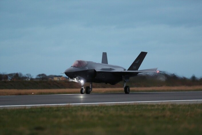 Slik så det ut da F-35 landet i Norge for aller første gang, 3. november. I dag, 10. november er det mottaksseremoni på Ørland kampflybase. (Foto: Torbjørn Kjosvold, Forsvaret) Slik så det ut da F-35 landet i Norge for aller første gang, 3. november. I dag, 10. november er det mottaksseremoni på Ørland kampflybase. (Foto: Torbjørn Kjosvold, Forsvaret)
