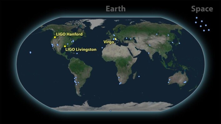Tre detektorer for gravitasjonsbølger og rundt 70 teleskoper verden over var med på å dokumentere kollisjonen mellom nøytronstjernene. (Illustrasjon: LIGO-Virgo) Tre detektorer for gravitasjonsbølger og rundt 70 teleskoper verden over var med på å dokumentere kollisjonen mellom nøytronstjernene. (Illustrasjon: LIGO-Virgo)