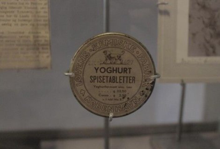 Fra utstillingen: Yoghurttabletter fra 1909 vitner om at forfedrene våre også interesserte seg for tarmflora. (Foto: Medicinsk Museion) Fra utstillingen: Yoghurttabletter fra 1909 vitner om at forfedrene våre også interesserte seg for tarmflora. (Foto: Medicinsk Museion)