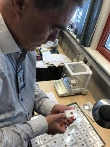 Du må ha tillit til betalingsmiddelet og et sentralt maktapparat som kan garantere for det, sier Jon Anders Risvaag. (Foto: Steinar Brandslet, NTNU) Du må ha tillit til betalingsmiddelet og et sentralt maktapparat som kan garantere for det, sier Jon Anders Risvaag. (Foto: Steinar Brandslet, NTNU)