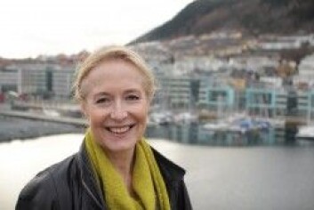 Professor Karin Pittman og kolleger fra det marine forskningsmiljøet i Bergen har kartlagt viktige faser i den unge elvemuslingens liv. (Foto: Kim Andreassen, UiB) (Foto: Kim Andreassen, UiB) Professor Karin Pittman og kolleger fra det marine forskningsmiljøet i Bergen har kartlagt viktige faser i den unge elvemuslingens liv. (Foto: Kim Andreassen, UiB) (Foto: Kim Andreassen, UiB)