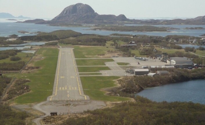 Kortbaneflyplasser som Brønnøysund lufthavn er godt egnet for de første forsøkene med elektriske passasjerfly som kan ta inntil 20 passasjerer. (Foto: Vegardn, <a href="https://creativecommons.org/licenses/by-sa/3.0/deed.en">CC-BA3.0</a>) Kortbaneflyplasser som Brønnøysund lufthavn er godt egnet for de første forsøkene med elektriske passasjerfly som kan ta inntil 20 passasjerer. (Foto: Vegardn, <a href="https://creativecommons.org/licenses/by-sa/3.0/deed.en">CC-BA3.0</a>)