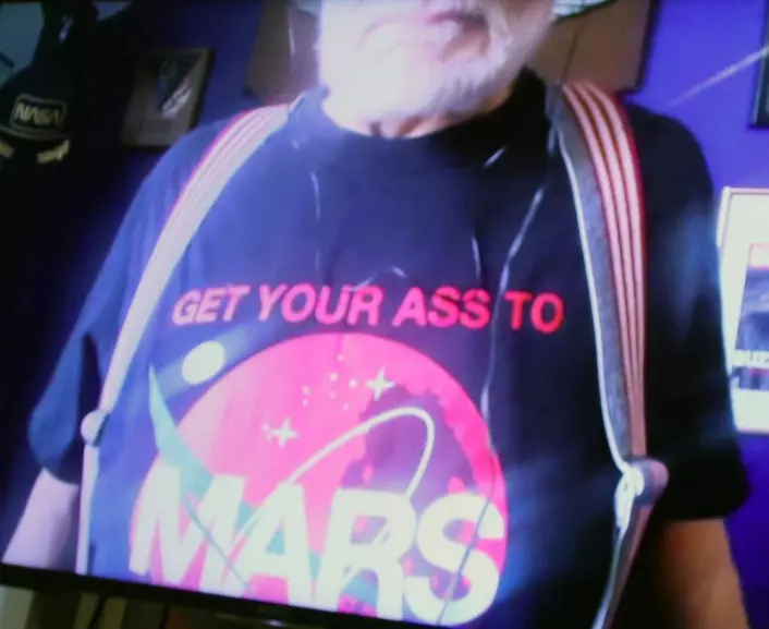 T-skjorta til Buzz Aldrin sa sitt. (foto: Lasse Biørnstad/forskning.no)