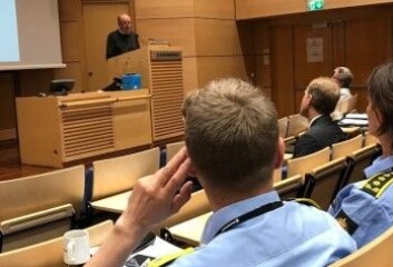 Den britiske kriminologen Barry Loveday snakket om nye utfordringer for politiet på Politiforskningskonferansen i Oslo. (Foto: Siw Ellen Jakobsen) Den britiske kriminologen Barry Loveday snakket om nye utfordringer for politiet på Politiforskningskonferansen i Oslo. (Foto: Siw Ellen Jakobsen)