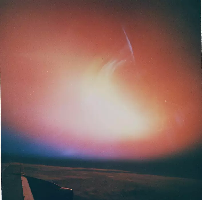 Gløden fra Starfish Prime-eksplosjonen over Stillehavet. (Foto: Los Alamos National Laboratory/CC BY-NC-ND 2.0)