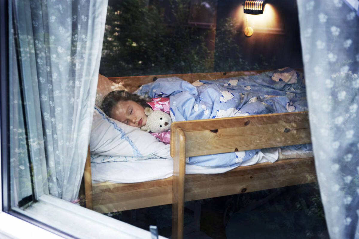 Spør en forsker: Bør barn sove alene?, حجم الصورة 1200x798